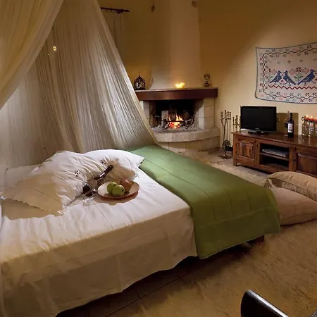 Guest house Agnantio & 4*